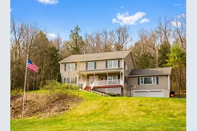 122 Maybrook, Holland, MA 01521 - Photo 1