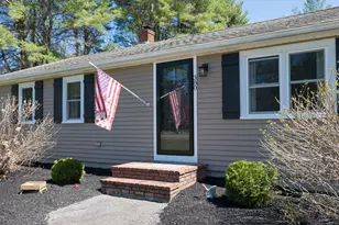 380 Walnut Plain Rd, Rochester, MA 02770 - Photo 1