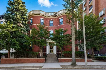1253 Beacon Street #C3, Brookline, MA 02446 - Photo 1