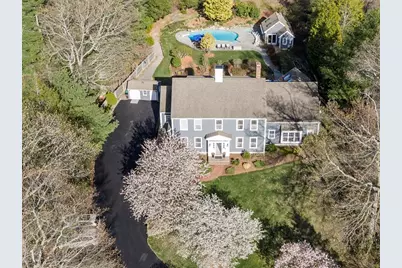 35 Pokanoket Ln, Marshfield, MA 02050 - Photo 1