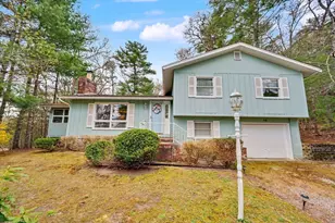 14 Lakewood Dr, Mashpee, MA 02649 - Photo 1