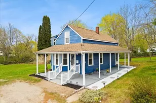 193 Linden St, Swansea, MA 02777 - Photo 1