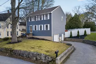 18 Prospect St, Amesbury, MA 01913 - Photo 1