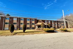 15 Willis St, Framingham, MA 01702 - Photo 1