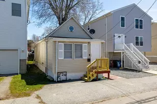 32 Arcadia St, Revere, MA 02151 - Photo 1