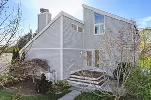 11 Stoney Brook Ln, Dartmouth, MA 02748 - Photo 1