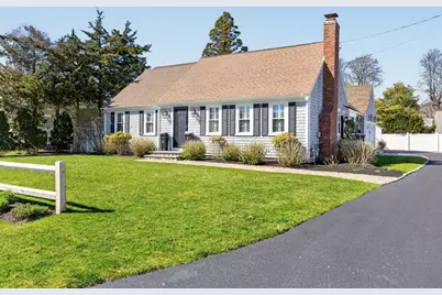 110 Mariners Ln, Falmouth, MA 02540 - Photo 1