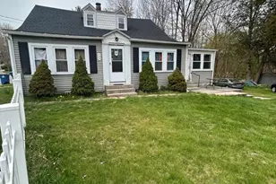733 Pleasant St, Leicester, MA 01542 - Photo 1