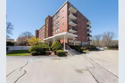 20 Hammond Pond Pkwy #402, Newton, MA 02467 - Photo 1