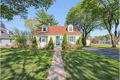 35 Intervale Ave, Attleboro, MA 02703 - Photo 1
