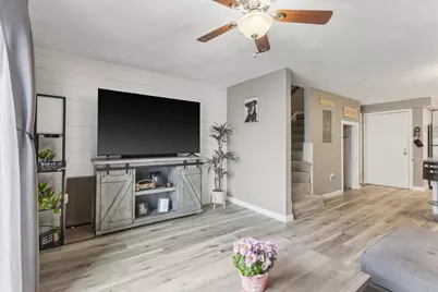 12 Summit Ave. #6, Beverly, MA 01915 - Photo 1