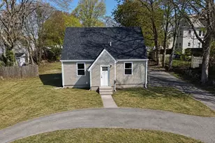 121 Durfee St, New Bedford, MA 02740 - Photo 1