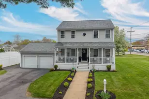 1870 County St, Somerset, MA 02726 - Photo 1