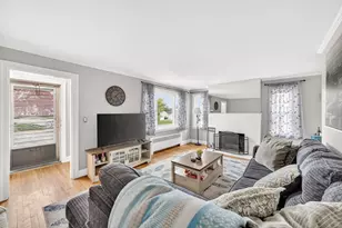 604 Woodlawn St, Fall River, MA 02720 - Photo 1