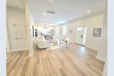 47 Myrtle St, Lynn, MA 01905 - Photo 1
