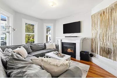 225 L St #2, Boston, MA 02127 - Photo 1