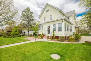 18 Central Ave, Seekonk, MA 02771 - Photo 1