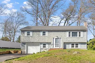 53 Longfellow Dr, Newburyport, MA 01950 - Photo 1