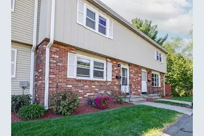 32 Yorktown Ct #32, Chicopee, MA 01020 - Photo 1