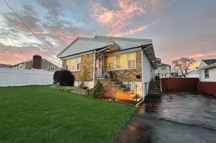 27 Pemberton St, Revere, MA 02151 - Photo 1