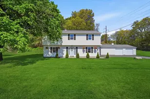 563 Pochassic Rd, Westfield, MA 01085 - Photo 1