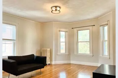14 Smythe St #1, Brookline, MA 02445 - Photo 1