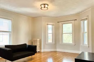14 Smythe St, Brookline, MA 02445 - Photo 1