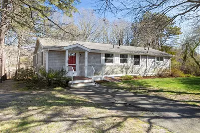 6 Stanley Pl, Barnstable, MA 02601 - Photo 1