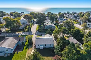 35 Shore Dr, Mashpee, MA 02649 - Photo 1