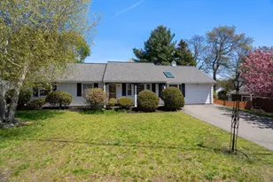 12 Theresa Rd, Stoneham, MA 02180 - Photo 1
