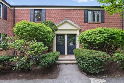 23 Pierce Rd #23, Watertown, MA 02472 - Photo 1