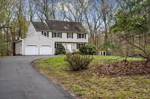 36 Chestnut St, Hopkinton, MA 01748 - Photo 1