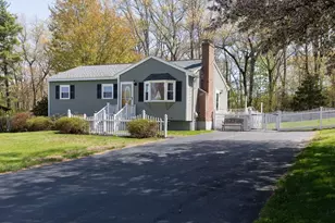 15 Phillip Dr, Bellingham, MA 02019 - Photo 1