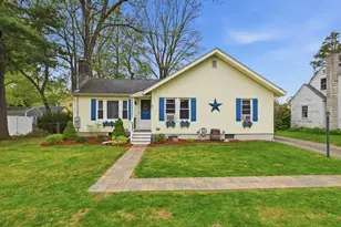 61 Wood Ave, East Longmeadow, MA 01028 - Photo 1