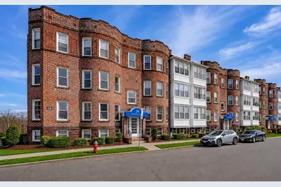 35 O'Connor Ave #2L, Holyoke, MA 01040 - Photo 1