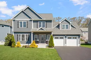 14 Dover St, Lincoln, RI 02865 - Photo 1