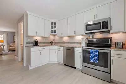 287 Ocean St #D2, Barnstable, MA 02601 - Photo 1