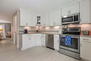 287 Ocean St, Barnstable, MA 02601 - Photo 1