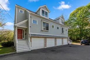 19 Dunstan St, Newton, MA 02465 - Photo 1