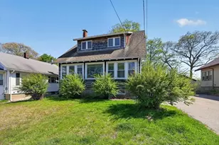 19 Lochmere Ave, Weymouth, MA 02191 - Photo 1