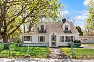26 Alandale Pkwy, Norwood, MA 02062 - Photo 1