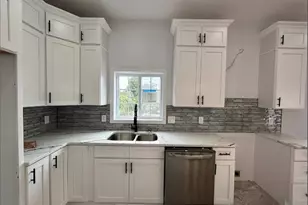 7 Weir Ave, Taunton, MA 02780 - Photo 1