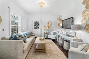 582 E 4th St, Boston, MA 02127 - Photo 1