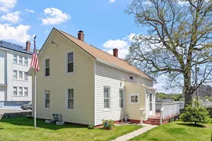 28 Lakewood St, Worcester, MA 01603 - Photo 1