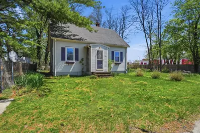 34 Plympton St, New Bedford, MA 02745 - Photo 1