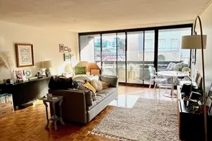 566 Commonwealth, Boston, MA 02215 - Photo 1
