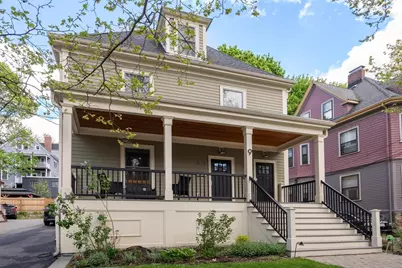 9 Bartlett Cres #1, Brookline, MA 02446 - Photo 1