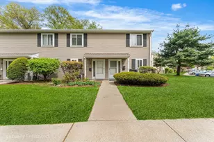 42 Village Brook Ln, Natick, MA 01760 - Photo 1