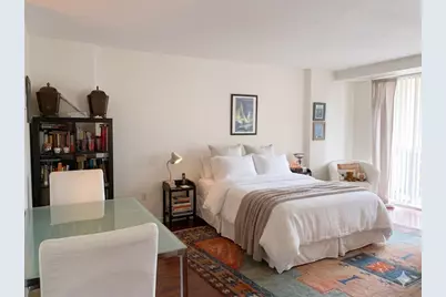 9 Hawthorne Pl #7P, Boston, MA 02114 - Photo 1