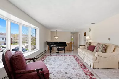 6 Gavin Cir, Stoneham, MA 02180 - Photo 11